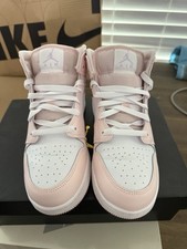 Nike Air Jordan 1 Mid Pink