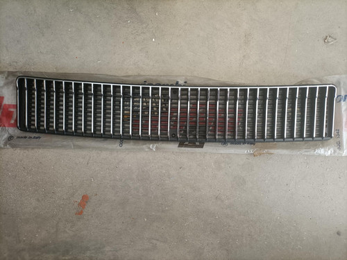 Fiat 132 bonnet grill - ,
