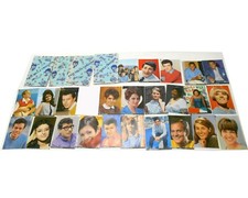 120 ASSI della CANZONE 24 figurine diverse + 4 bustine vuote , caselli pavone ..