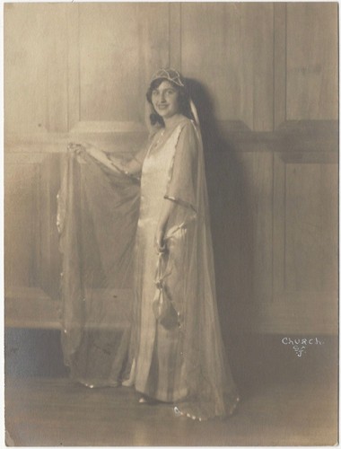Bella giovane donna - , costume