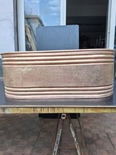 ANTICA FIORIERA IN RAME DI FORMA ALLUNGATA E ANGOLI ARROTONDATI SUP.MARTELLATA