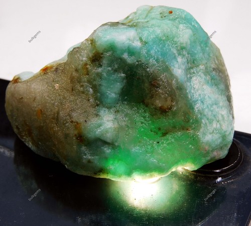Pietra preziosa grezza grezza