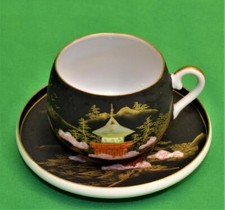 Set Di Tazzine E Piattini In