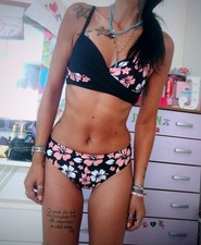 Costume Da bagno Bikini Donna Shein Nero Rosa Fiori S Nuovo