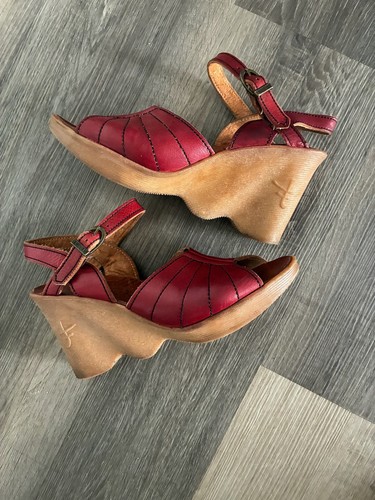 Scarpe famolare zeppa - up,