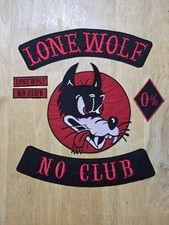 “LONE WOLF NO CLUB” TOPPE