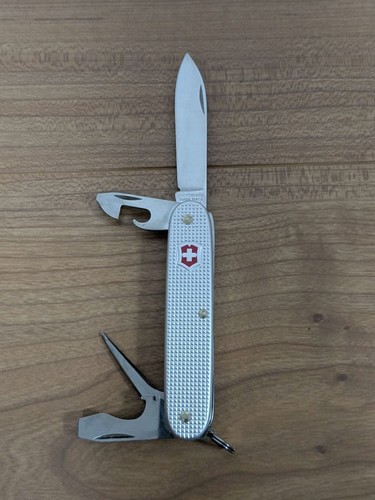 Victorinox soldier al - soldier,