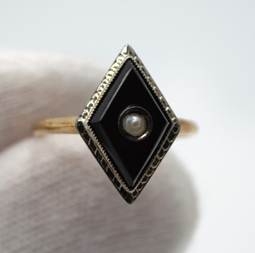 Antico anello vittoriano oro