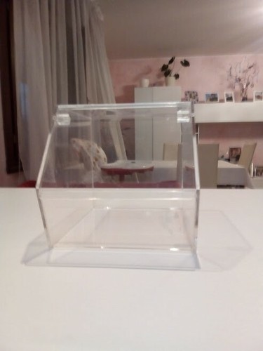 Contenitore plexiglass