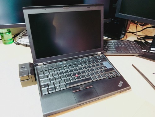 Lenovo x220 retro laptop - lenovo,