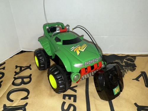 Vintage radio shadow runner - runner, rc