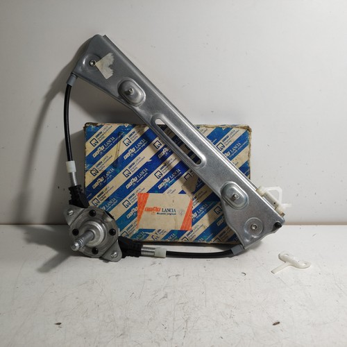 Rear manual window regulator - manual,