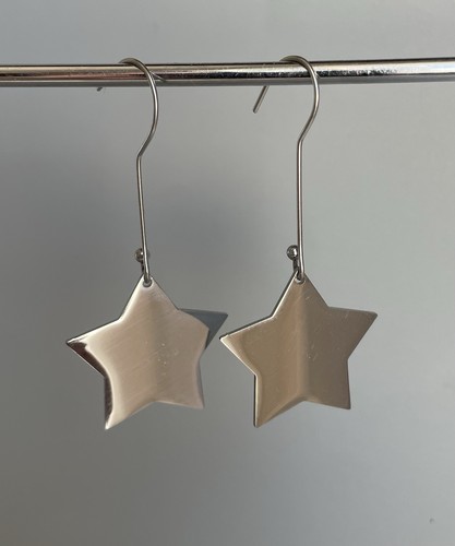 Orecchini pendenti minimalisti