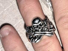 ANELLO TESCHIO UOMO O DONNA IN ACCIAIO NUOVO  + OMAGGIO - (Anello L/N. 001).