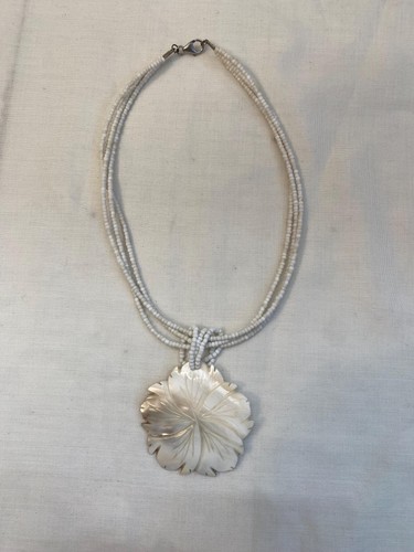 Collana con foglia - , in