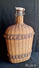 Antica borraccia BOTTIGLIA in vetro d'acqua sacra di Lourdes avvolta in vimini