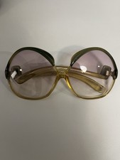 Yves Saint Lauren