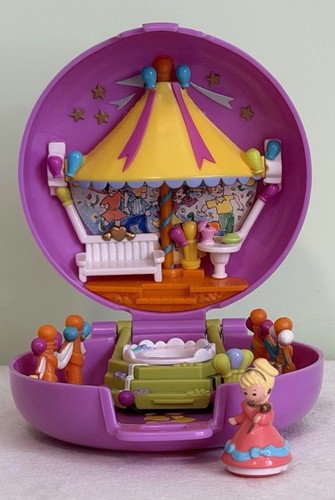 Polly pocket carnival parade - carnival,