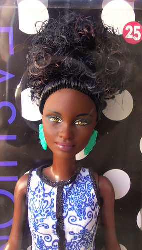 Barbie fashionistas aa - 25,