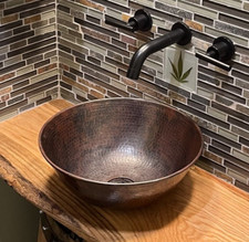 Lavandino bagno con vaso