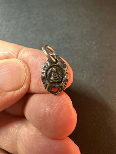Mini amuleto pendente