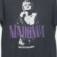 T-shirt uomo nera Madonna che