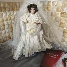 Rara bambola di porcellana