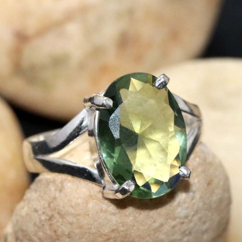 Anello sfaccettato esclusivo