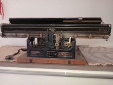 macchina da scrivere olivetti