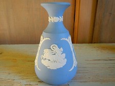 WEDGWOOD JASPER AZZURRO PORCELLANA VASO BOTTIGLIA 1973 mitologia cammeo aurora