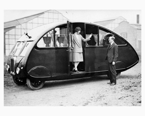 1927 coppia con loro camper - il,