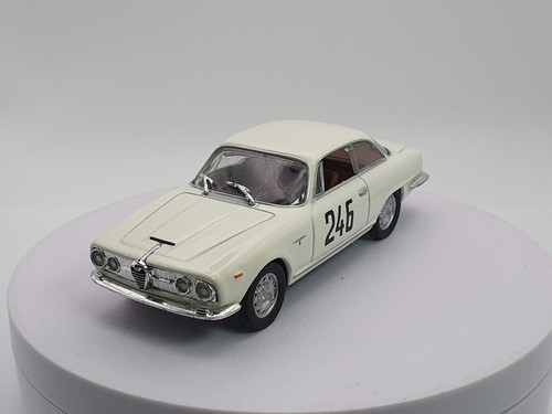 Alfa romeo 2600 sprint race - alfa,