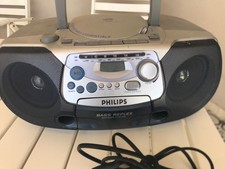 radio philips AZ1220/00 C , colore grigio, buone condizioni ma non si accende
