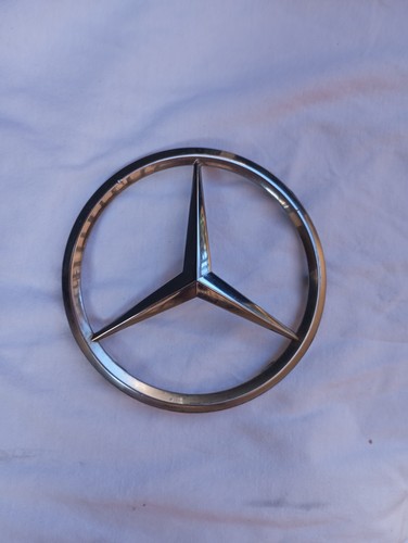 Logo anteriore mercedes classe - mercedes,