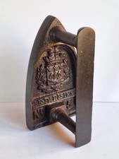 Antico Ferro da stiro In ghisa