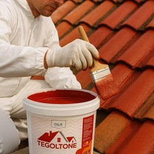 Tegoltone Pittura Acrilica per Tegole per rinnovare e proteggere le tegole