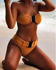 moda mare costume due pezzi