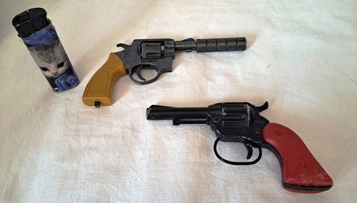 Gruppo due mini pistole - due,