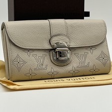 Louis Vuitton Mahina