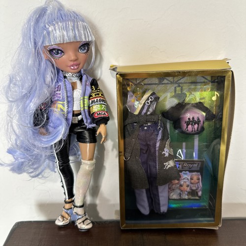 Bambola rainbow high tessa - rainbow,