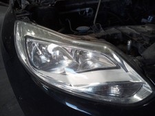 FRONT RIGHT HEADLIGHT /