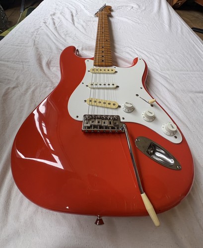 Squier hank marvin - squier,