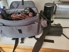 Yashica TL Electro fotocamera reflex 35mm con obiettivi custodie e manuali 