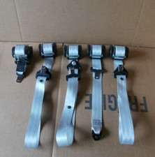 cinture di sicurezza