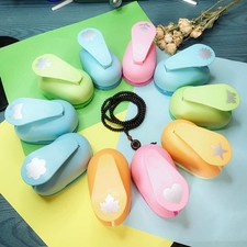 Perforatrice per carta a forma