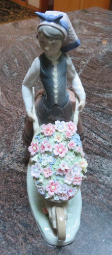 Lladro barrow of - barrow,