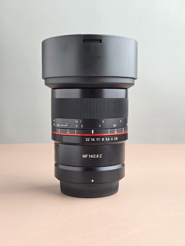 Samyang 14mm 8 ultra - mf, f2.8