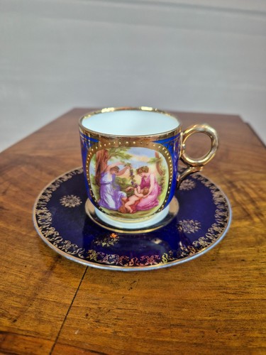 Tazza con piattino - con, in