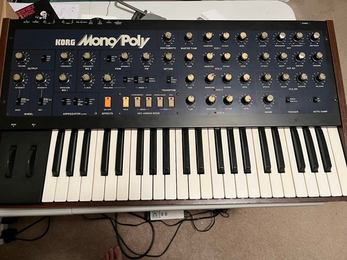 Korg mono poly recentemente - korg, (recentemente