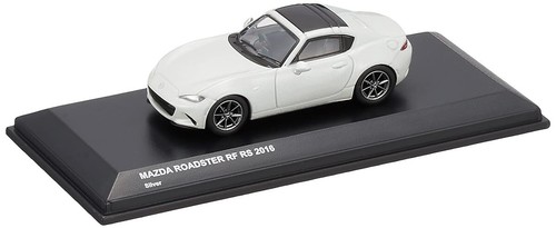 Modellino auto plastica - in,
